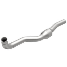 Cargar imagen en el visor de la galería, MagnaFlow Conv DF 06- GM Silv/Sierra 6.6L