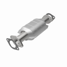 Cargar imagen en el visor de la galería, MagnaFlow Catalytic Converter DF 98-00 Nissan Frontier 2.4L Rear