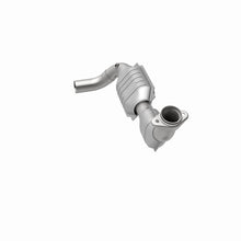 Cargar imagen en el visor de la galería, MagnaFlow Conv DF 01 Ford Trucks 5.4L
