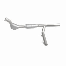 Cargar imagen en el visor de la galería, MagnaFlow Conv DF 97-98 Ford Expedition 4.6