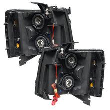 Cargar imagen en el visor de la galería, Oracle Lighting 07-13 Chevrolet Silverado Assembled Halo Headlights Round Style -Red SEE WARRANTY