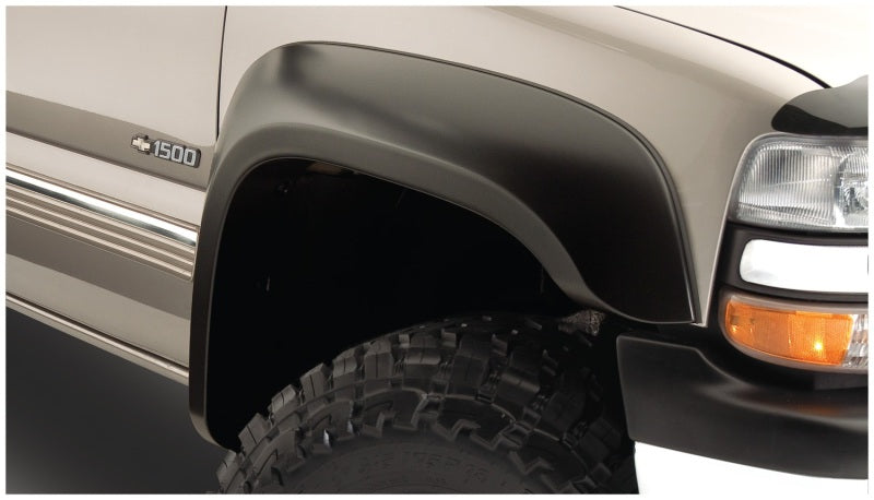 Bushwacker 07-07 Chevy Silverado 1500 Classic Fleetside Extend-A-Fender estilo bengalas 2 piezas - negro