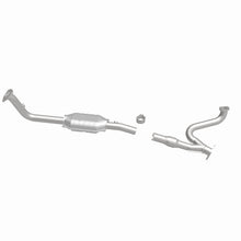Cargar imagen en el visor de la galería, MagnaFlow Conv DF 98-02 3.5L Isuzu Trooper DS