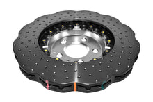Cargar imagen en el visor de la galería, DBA 14-20 Audi A6 (con rotor delantero de 345 mm) Rotor perforado en cruz delantero serie 5000 con sombrero plateado