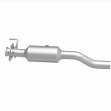 Cargar imagen en el visor de la galería, MagnaFlow 20-22 Ford F-350 Super Duty V8 7.3L Rear Underbody Direct Fit Catalytic Converter