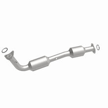 Cargar imagen en el visor de la galería, Magnaflow 07-18 Toyota Tundra 5.7L CARB Compliant Direct-Fit Catalytic Converter