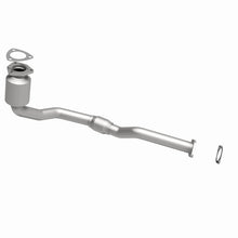 Cargar imagen en el visor de la galería, MagnaFlow Conv DF 02-03 Saturn Vue 3.0L Front