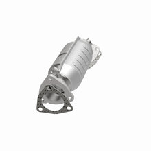 Cargar imagen en el visor de la galería, MagnaFlow Conv DF 97-05 Audi A4/A4 Quattro / 00-05 VW Passat 1.8L Turboalimentado