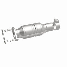 Cargar imagen en el visor de la galería, MagnaFlow Conv DF 2009-2013 Malibu L4 2.5L SS Direct Fit Catalytic Converter