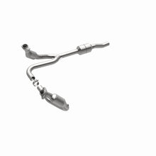 Cargar imagen en el visor de la galería, MagnaFlow Conv DF 02-03 Ram 1500 4.7L CA Emis