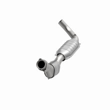 Cargar imagen en el visor de la galería, MagnaFlow Conv DF 97-98 Ford F-150 4.6L
