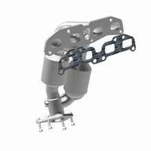 Cargar imagen en el visor de la galería, MagnaFlow OEM Grade 07-12 Nissan Sentra L4-2.5LGAS Direct Fit Federal Catalytic Converter