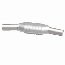 Cargar imagen en el visor de la galería, MagnaFlow Conv DF GM 25inch x 7inch x 4inch 2.5/2.5inch