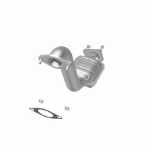 Cargar imagen en el visor de la galería, MagnaFlow Conv Direct Fit 02-04 Ford Focus L4-2.0L