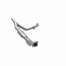 Cargar imagen en el visor de la galería, MagnaFlow Conv DF 01 Ford Trucks 5.4L