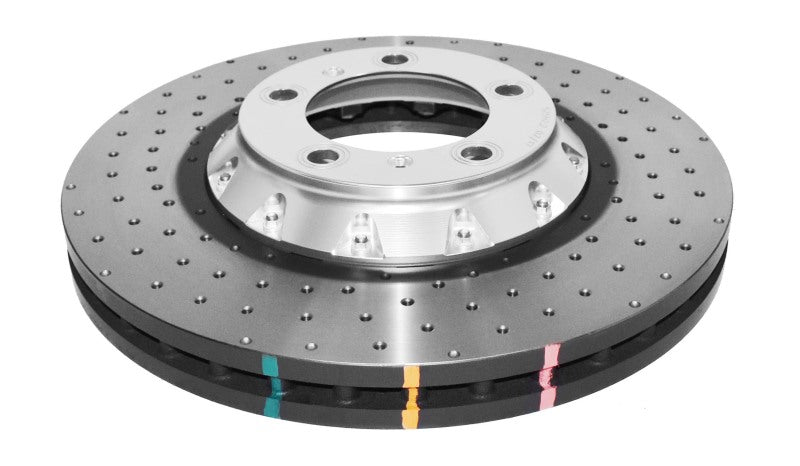 DBA 2008 Porsche Cayenne (rotor delantero de 368 mm) Rotor perforado en cruz delantero serie 5000 con sombrero plateado