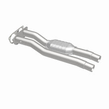 Cargar imagen en el visor de la galería, MagnaFlow Conv DF 96-97 7.4L 3500 Truck Rear