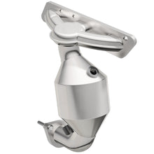 Cargar imagen en el visor de la galería, MagnaFlow Conv DF 08 Escape 3.0L Front Manifold OEM