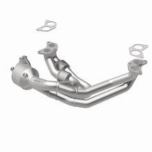Cargar imagen en el visor de la galería, MagnaFlow Conv Direct Fit OEM 16-17 Subaru Impreza/Forester Underbody