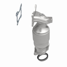 Cargar imagen en el visor de la galería, MagnaFlow 12-14 Honda CR-V 2.4L L4 GAS California Catalytic Converter Direct Fit