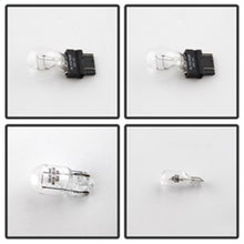 Cargar imagen en el visor de la galería, Xtune Chevy Suburban 07-13 Driver Side Tail Lights - OEM Left ALT-JH-CSUB07-OE-L