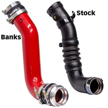 Cargar imagen en el visor de la galería, Banks Power 17-19 Chevy/GMC 2500HD/3500HD Diesel 6.6L Kit de actualización de tubo de refuerzo - Rojo