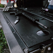 Cargar imagen en el visor de la galería, 05-Present Toyota Tacoma Overland Tailgate Table - Smooth Surface All Pro Off Road