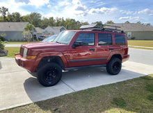 Cargar imagen en el visor de la galería, 2 Inch Front Lift Spacer 06-10 Commander 05-10 Grand Cherokee Freedom Off-Road