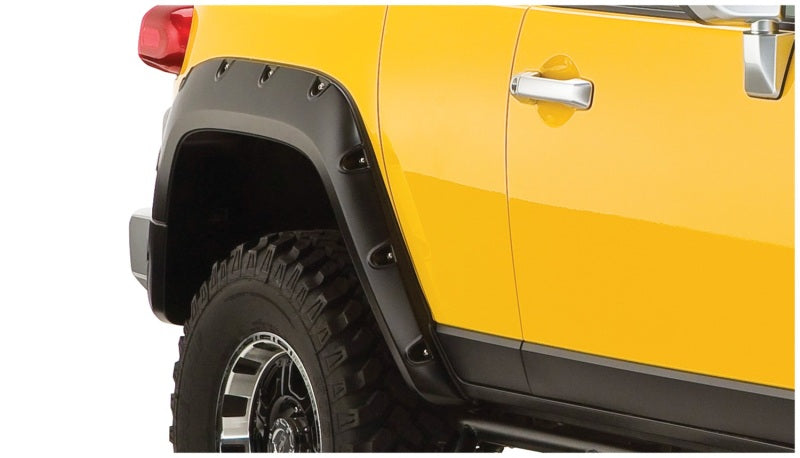 Husky_Liners_Pocket_Style_Fender_Flares_28031922_07-14_Toyota_FJ_Cruiser_1