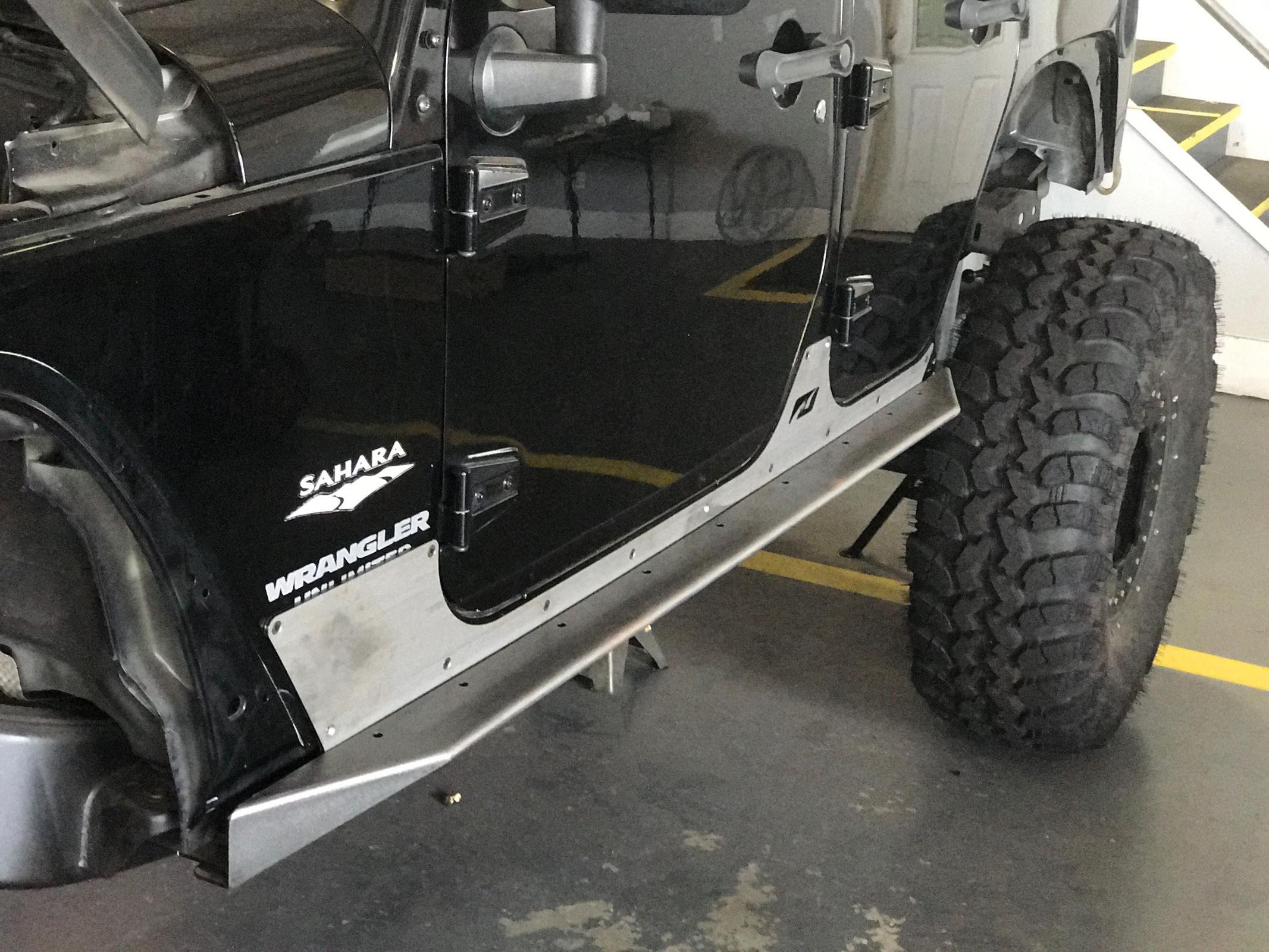 Jeep JK Unilimited Rocker Guards With Step 07-18 Wrangler JK Crusher Series Bare Steel Motobilt