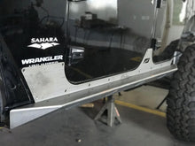 Cargar imagen en el visor de la galería, Jeep JK Unilimited Rocker Guards With Step 07-18 Wrangler JK Crusher Series Bare Steel Motobilt