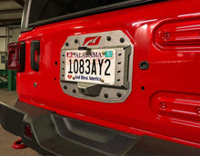 Load image into Gallery viewer, Jeep JL Spare Tire Delete Tag Mount and Tag Light 2018-Present Wrangler JL Motobilt