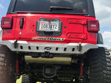 Cargar imagen en el visor de la galería, Jeep JL Rear Bumper Crusher With Spare Tire Cut Out 2018-Pres Wrangler JL Motobilt