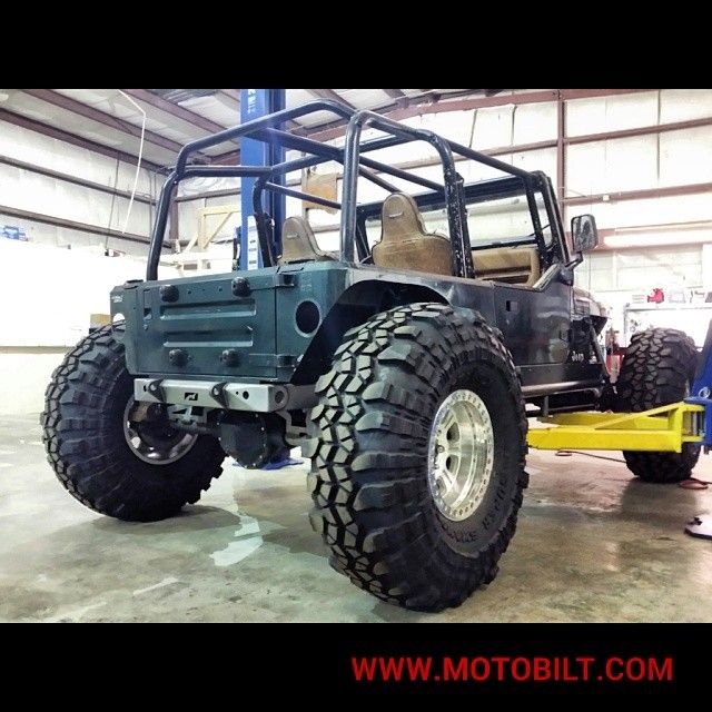 Jeep CJ / YJ High Clearance Rear Fender Tops Motobilt