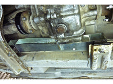 Load image into Gallery viewer, Samurai EOS JR. Transfer Case Bracket Kit 86-95 Suzuki Samurai Low Range Off Road
