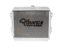 Load image into Gallery viewer, 1984-1990 Toyota Pickup Aluminum Radiator Low Range Off Road
