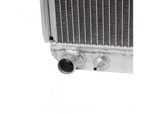 Cargar imagen en el visor de la galería, 1984-1990 Toyota Pickup Aluminum Radiator Low Range Off Road