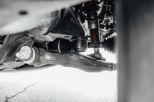 Load image into Gallery viewer, Rear SuperBump Bumpstop Kit for 95 and Up Tacoma and 99-06 Tundra Trail-Gear