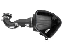 Cargar imagen en el visor de la galería, aFe 19-21 GM Trucks 5.3L/6.2L Track Series Sistema de admisión de aire frío de fibra de carbono con filtros Pro Dry S