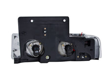 Cargar imagen en el visor de la galería, ANZO 1995-2005 Chevrolet Astro Van Crystal Faros delanteros cromados 1 pieza