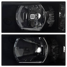 Cargar imagen en el visor de la galería, Xtune Chevy Silverado 07-13 Crystal Headlights Black Smoked HD-JH-CS07-AM-BSM