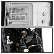 Cargar imagen en el visor de la galería, Spyder Jeep Grand Cherokee 05-06 Version 2 Light Bar LED Tail Lights - Chrome