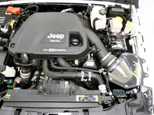 Cargar imagen en el visor de la galería, Airaid 20-21 Jeep Wrangler V6-3.0L DSL Sistema de admisión de aire de alto rendimiento - Sintético no tejido