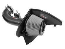 Cargar imagen en el visor de la galería, aFe 19-21 GM Trucks 5.3L/6.2L Track Series Sistema de admisión de aire frío de fibra de carbono con filtros Pro Dry S