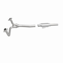 Cargar imagen en el visor de la galería, MagnaFlow Conv DF 84-95 Ford Truck 5.0L CA
