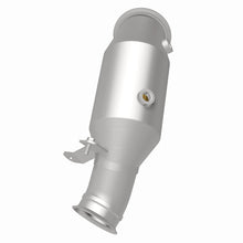 Cargar imagen en el visor de la galería, MagnaFlow 2014 BMW 335i GT xDrive 3.0L Underbody Direct Fit EPA Compliant Catalytic Converter