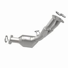 Cargar imagen en el visor de la galería, MagnaFlow Conv DF 01-04 Tacoma 2.7L front 49S