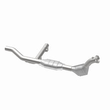 Cargar imagen en el visor de la galería, MagnaFlow Conv DF 97 Ford Expedition 4.6L
