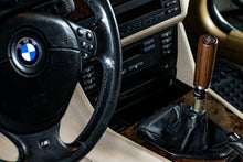 Cargar imagen en el visor de la galería, Mishimoto Non-Threaded Shifter Adapter Kit - Black