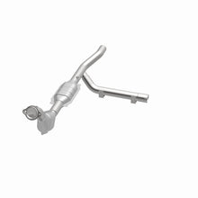 Cargar imagen en el visor de la galería, MagnaFlow Conv DF 97 Ford Expedition 4.6L